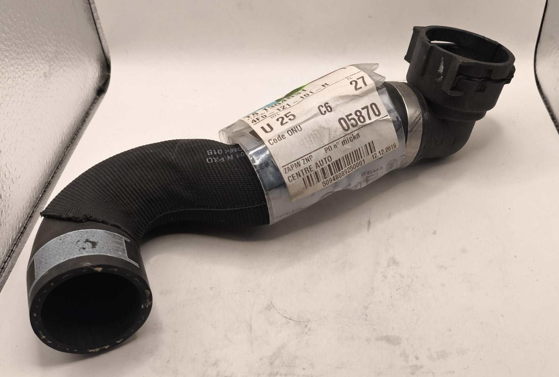 Flexible refrigerant avec raccord rapide Audi RS6/RS6 plus/Avant Quattro 4F 4F0121101N