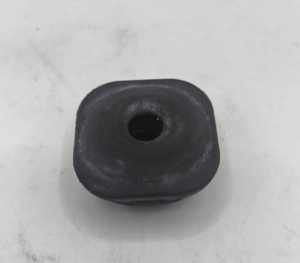 Support Caoutchouc de Radiateur Pour Audi A4 A5 A6 A7 A8 Q3 Q5 8K0121275C