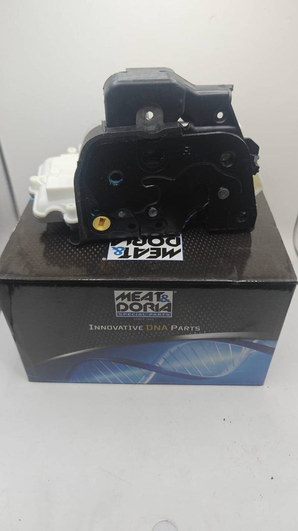 Serrure de porte avant droit meat et Doria 461860104 pour AUDI A4 B7