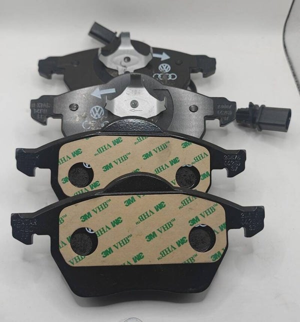 Plaquettes de Frein Avant VW Originales 4B0698151J