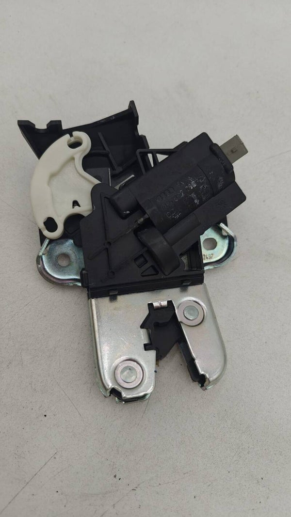 Serrure coffre EOS CC Jetta II Passat A4 A5 A6 A8 RS5 RS6