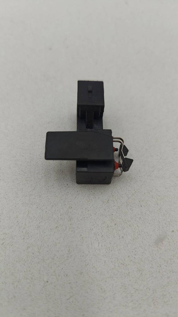 Vw/Audi Microswitch NOS 8D0953229