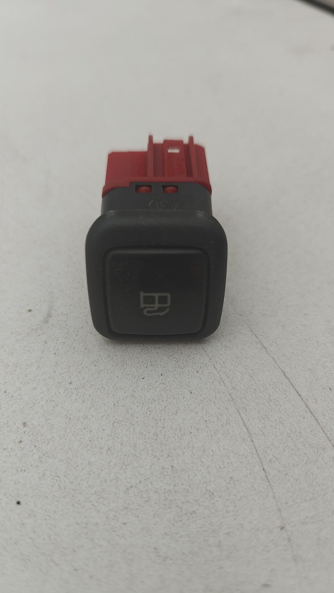 Bouton-poussoir pour commande du clapet de reservoir soul (noir) Audi A2 8Z 8Z1959833 5PR