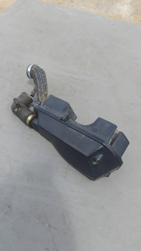 Compartiment boîte à air scooter 50 QT
