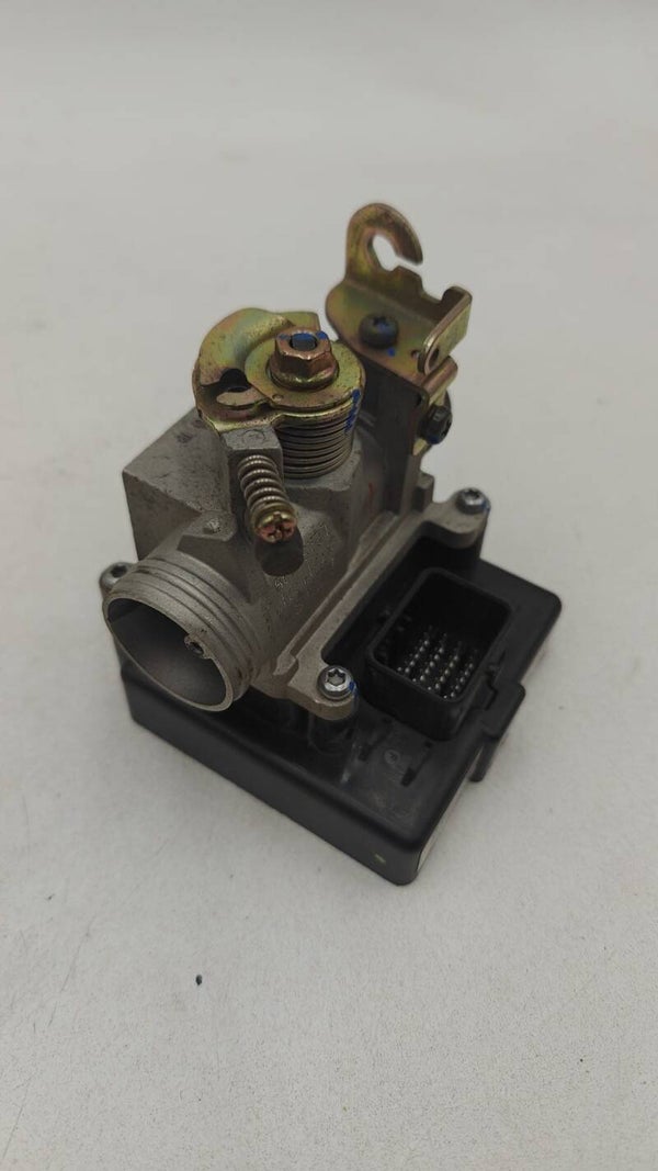 Boitier papillon, ECU KYMCO 125 non tester pour pièces