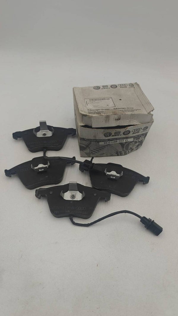 Plaquettes de frein Audi A4 8E0698151G Origine VW