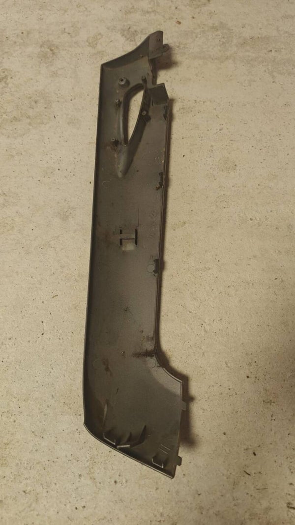 Panneau inférieur gauche Kymco Like 50/125 64306-LGR5-E000-IT