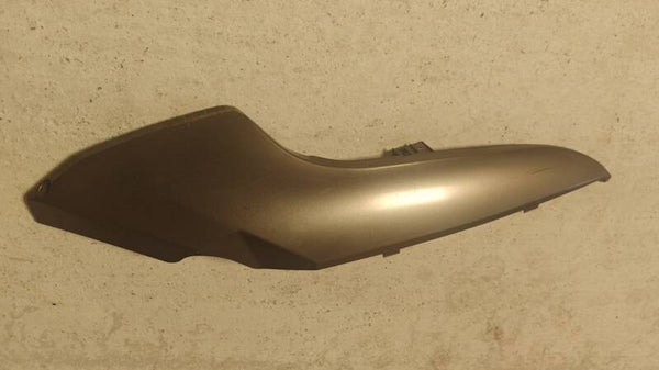 Carénage arrière pour Kymco Downtown 83520-LEA7-E000