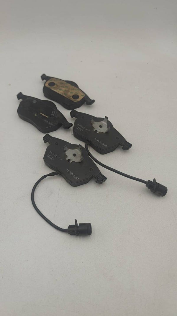 Plaquettes de frein origine Volkswagen 4A0 698 151 C Essieu avant