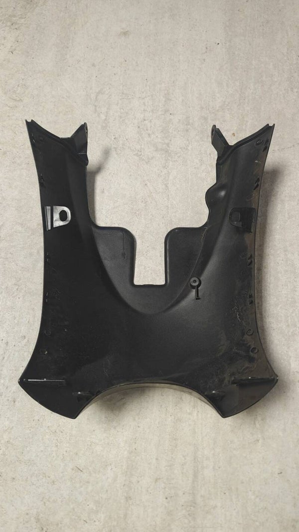 Bas de caisse noire d'origine pour scooter Piaggio