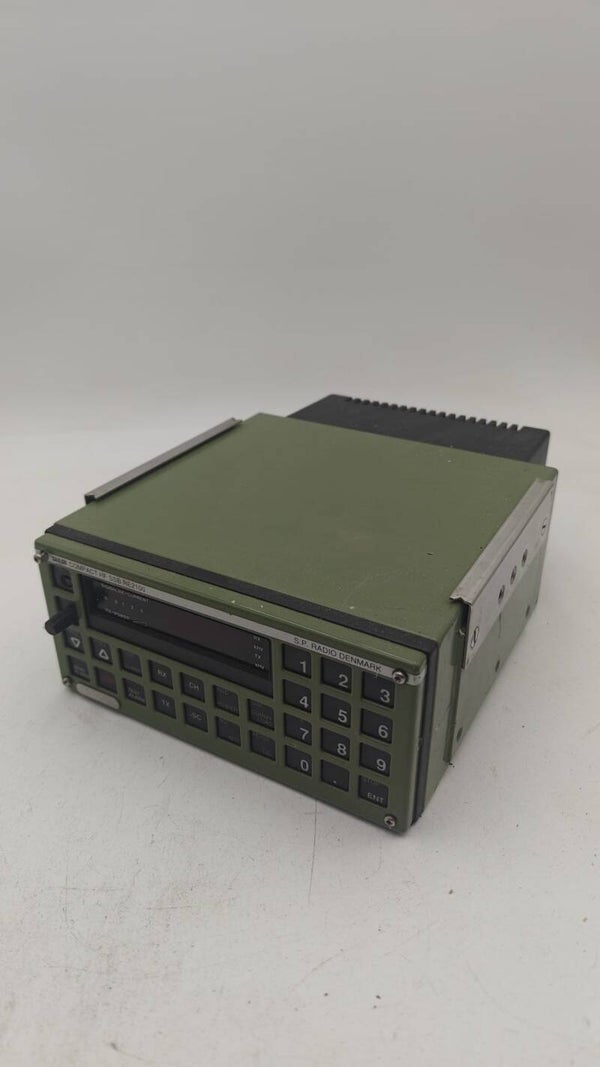 VHF sailor compact HF SSB RE2100 non tester vendu pour pièces
