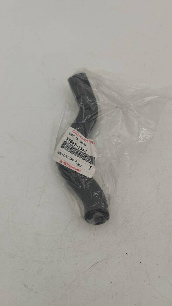 POMPE-CYLINDRE DE REFROIDISSEMENT PAR TUYAU 39062-1563