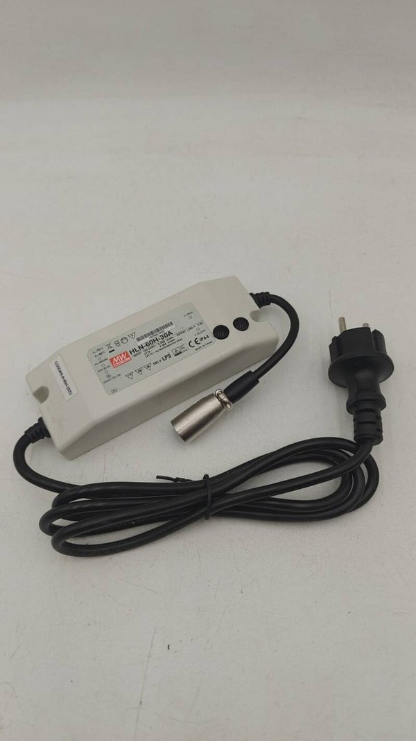 Chargeur de batterie lithium 5A  ELG-150-30  HB5BM23899