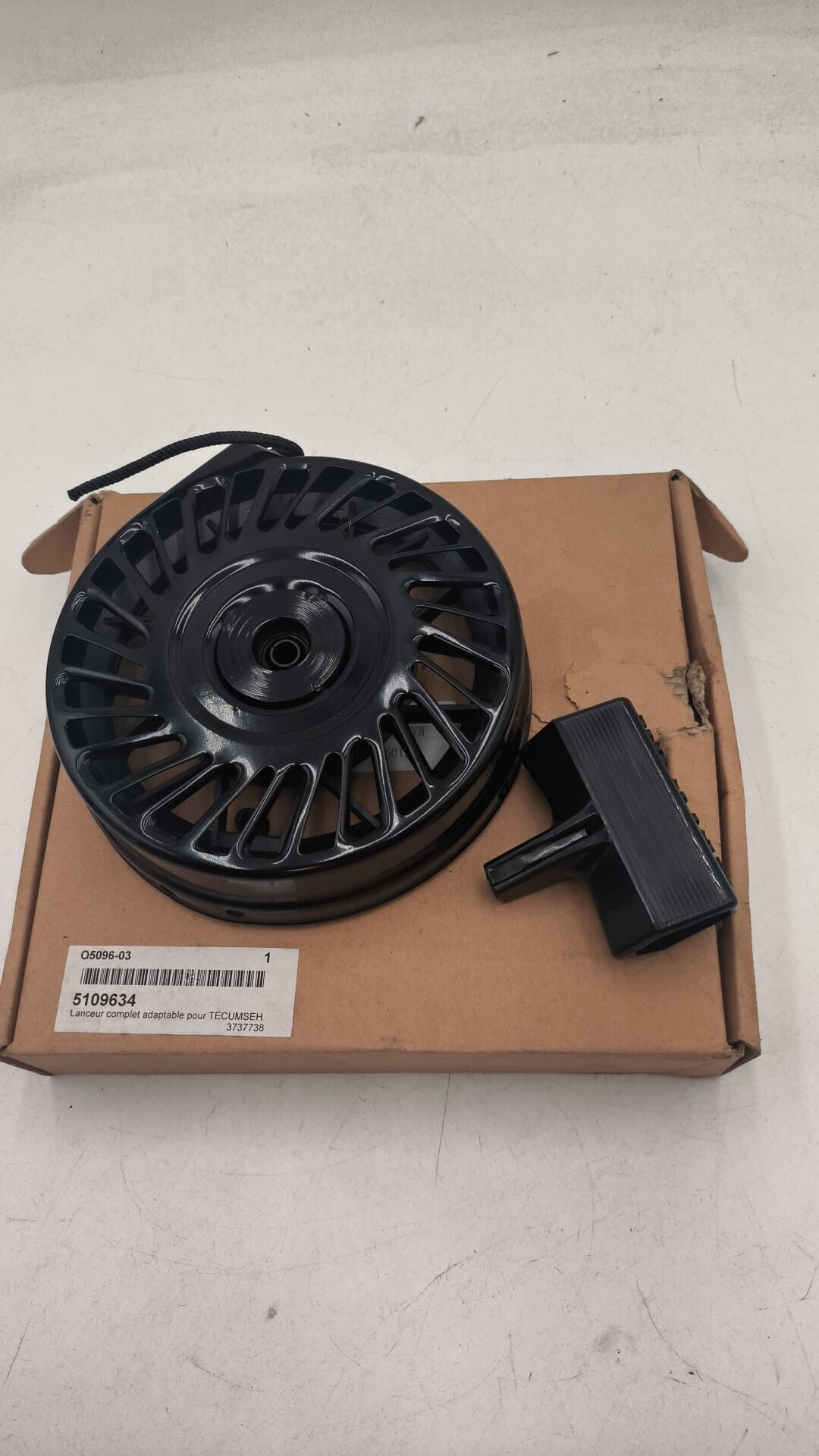 Lanceur complet adaptable pour TECUMSEH. Remplace origine: 590666A 590673 590688 590732A et 59073, 5109634, 590732A, 590673, 510-9634, 590738, 590688