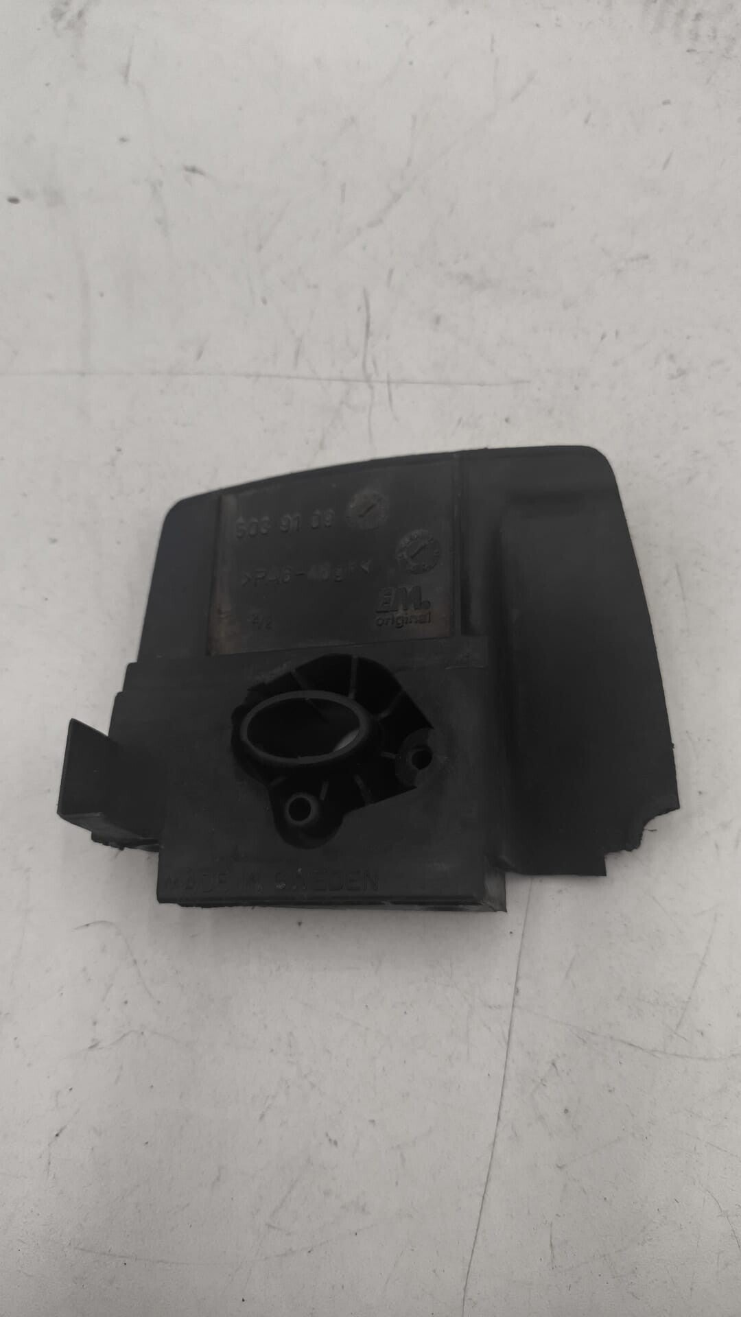 Support filtre à air débroussailleuse Husqvarna 327 RJ