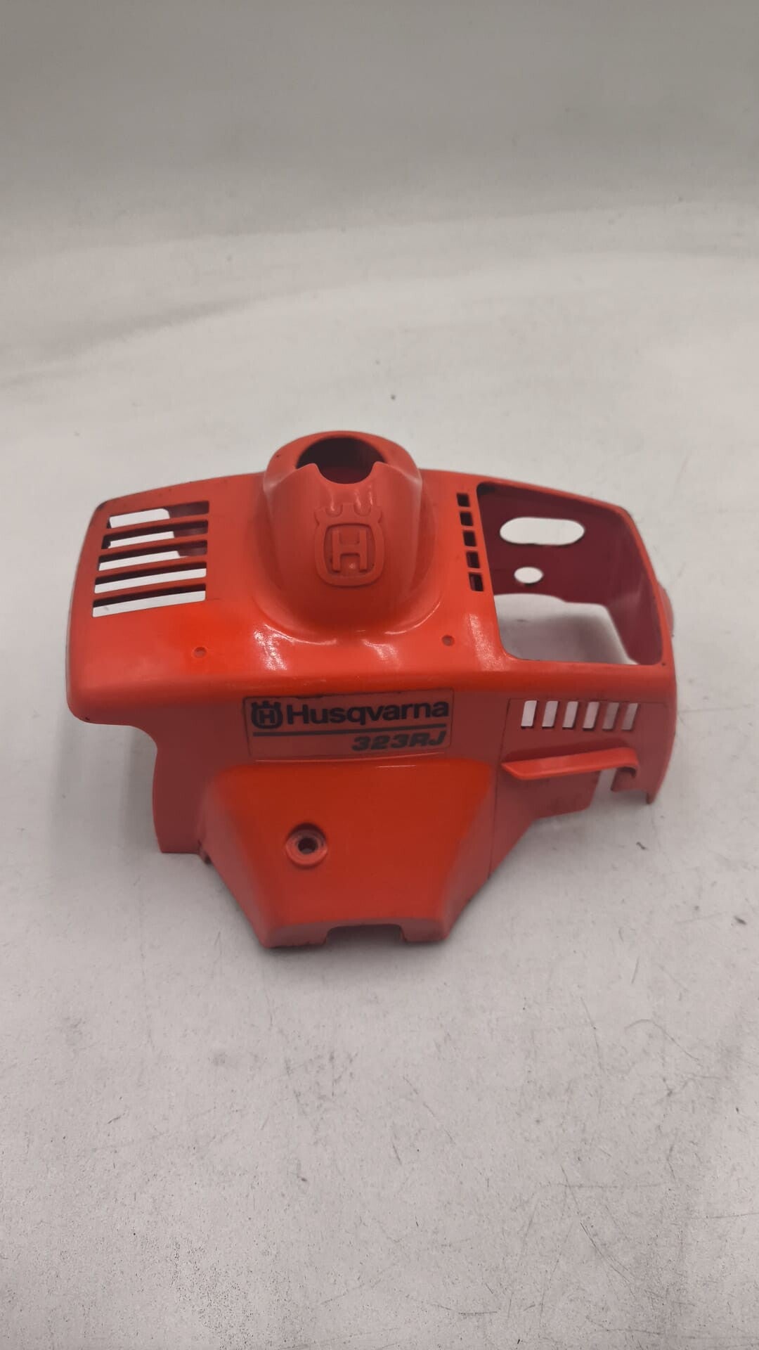 Carter supérieur debrousailleuse Husqvarna 323RJ