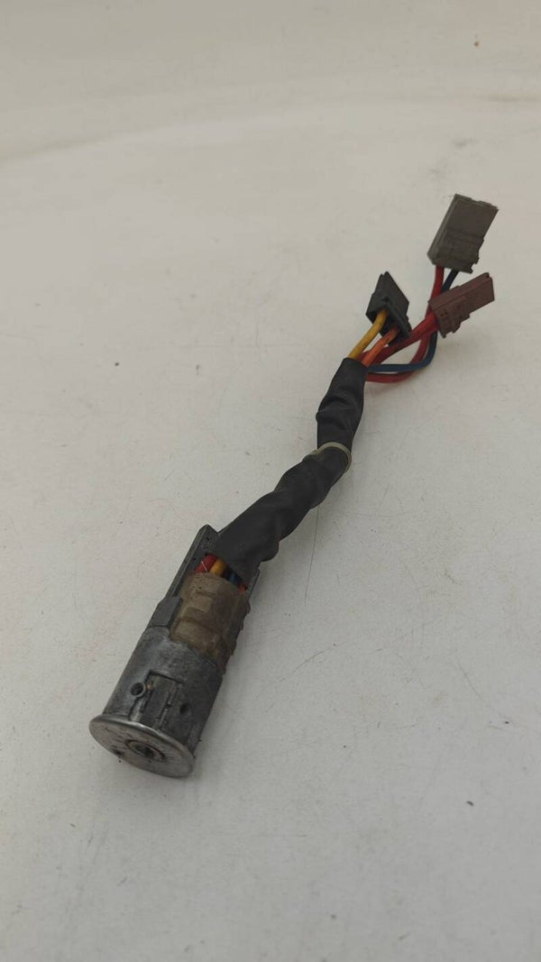 Neiman pour Peugeot 205 vendu pour pièces sans clé