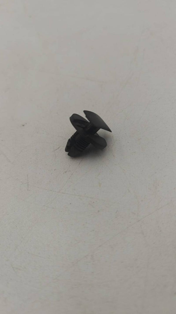 Clip se fixation de pare-boue pour Peugeot 856553 / 1622749580