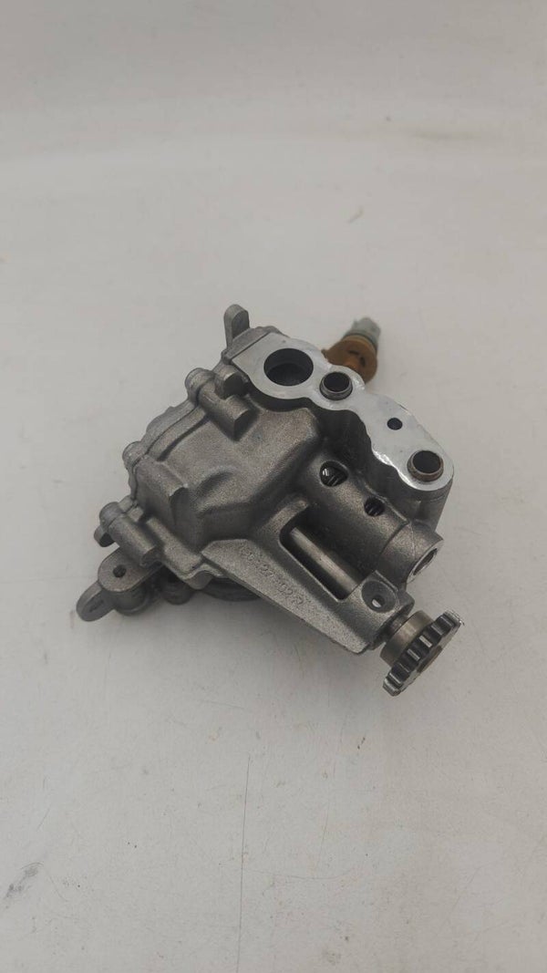 Renault Captur Pompe à huile 150109221R pour pièces