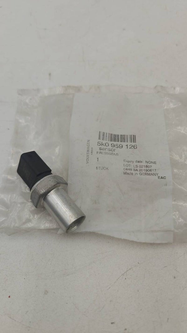 Pressostat de climatisation 5K0959126 origine Volkswagen
