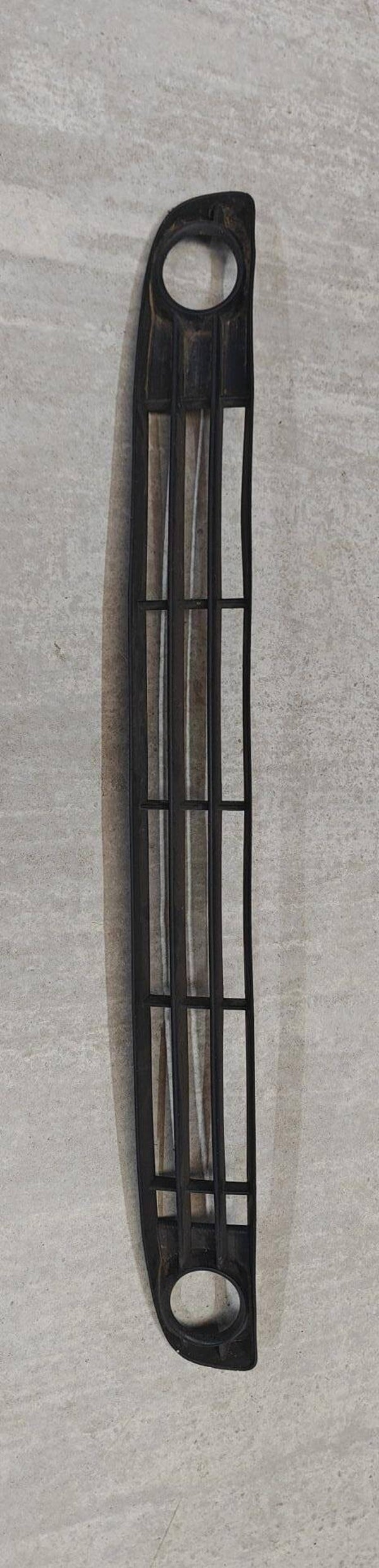 Grille de ventilation de pare-choc Renault Scénic 2 8200140331