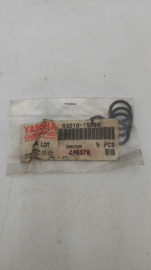 93210-15566 5 JOINT TORIQUE POMPE A HUILE 2005 FJR1300