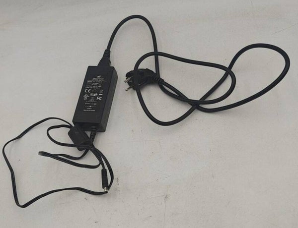 6A-601DB12 Adapter 12V 5A 60W Switch-Mode Power Supply - 5.5x2.5mm