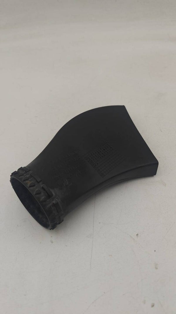 Audi A4 B8 2.0 TDI Tuyau d'admission d'air canalisation 8K0129604