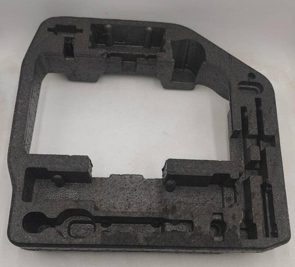 Audi A4 B8 Porte-outils avec outils 8t0012109a