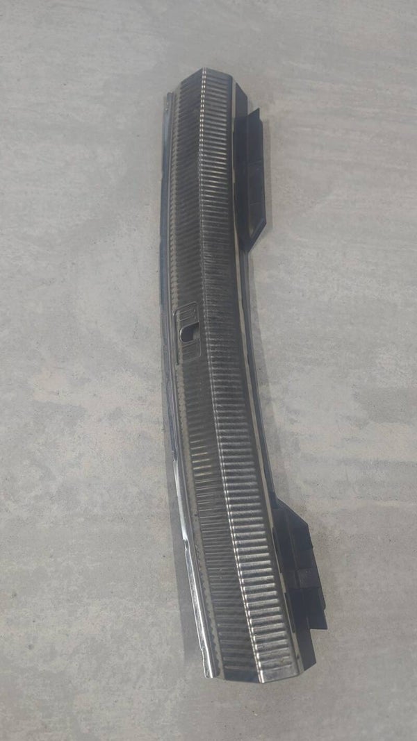 AUDI A4 B8 8K BREAK habillage hayon cache coffre garniture jupe 8k9864483A