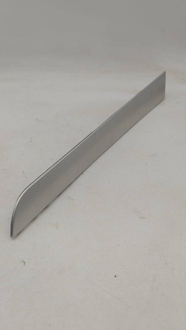 Audi A4 S4 B8 8K Moulure de porte avant 8K0867410