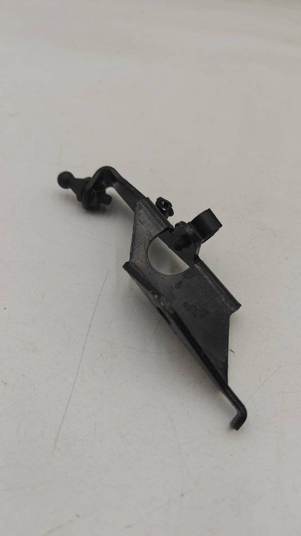 Equerre Support Audi A4 B8 03l103357E
