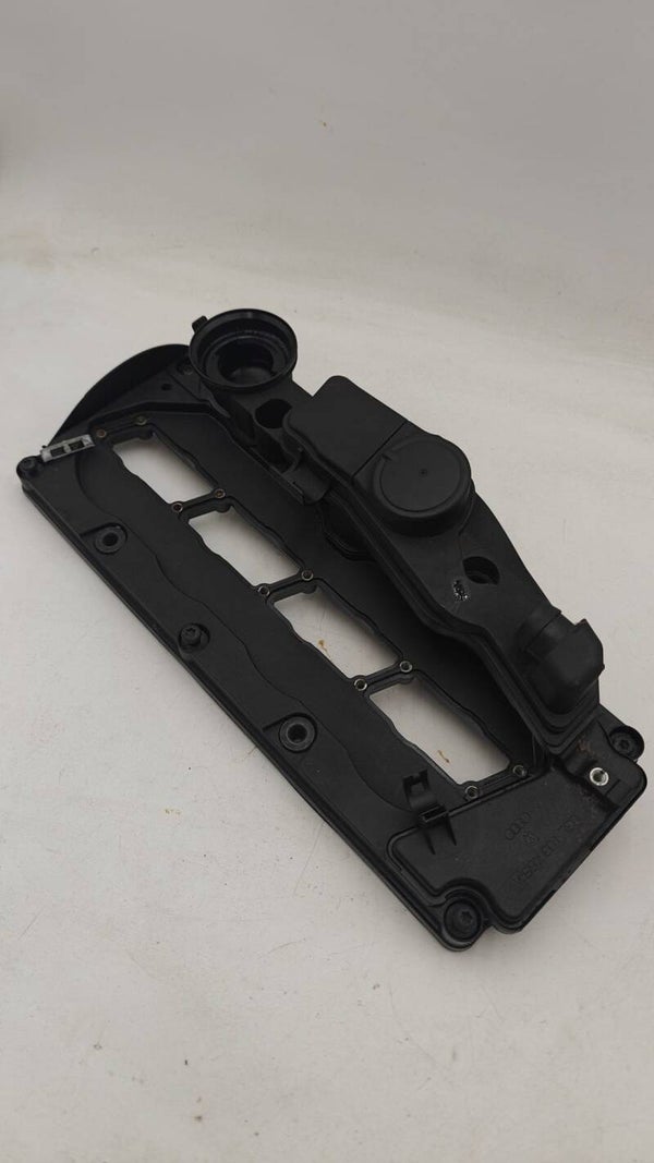 Couvercle de cache culbuteur pour Audi A4 B8 03L103469A