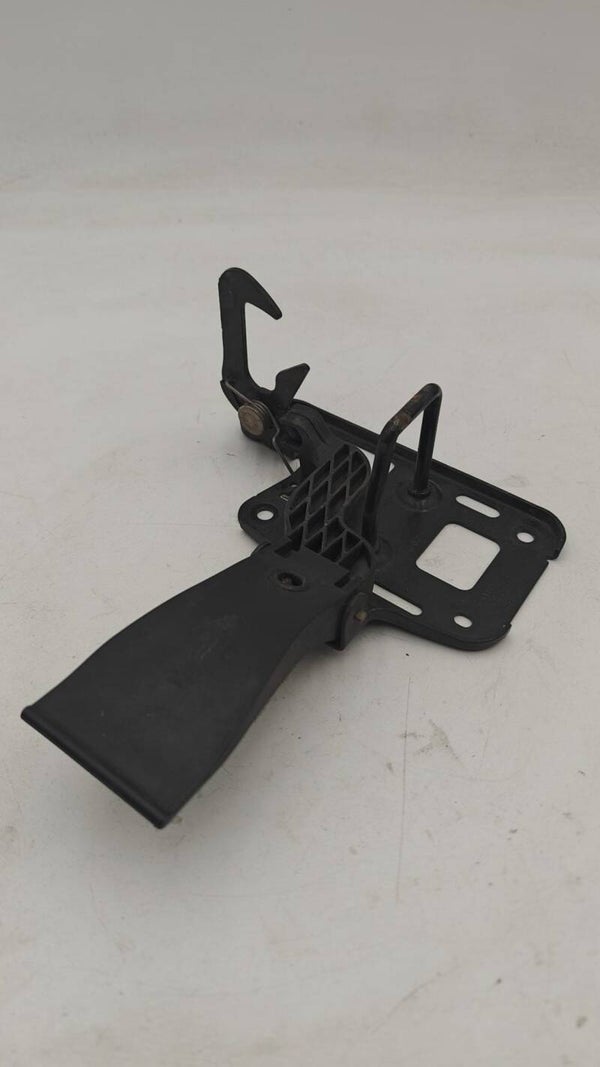 Verrou de serrure de capot Audi A4 B8 8T0823480