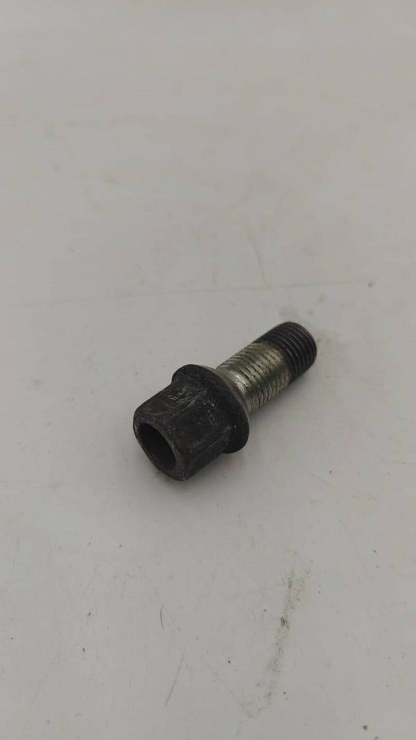 Boulon de roue Audi A4 B8
