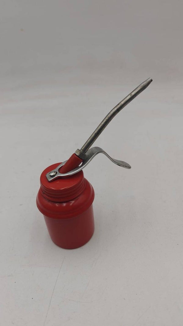 Burette d'huile metalique rouge
