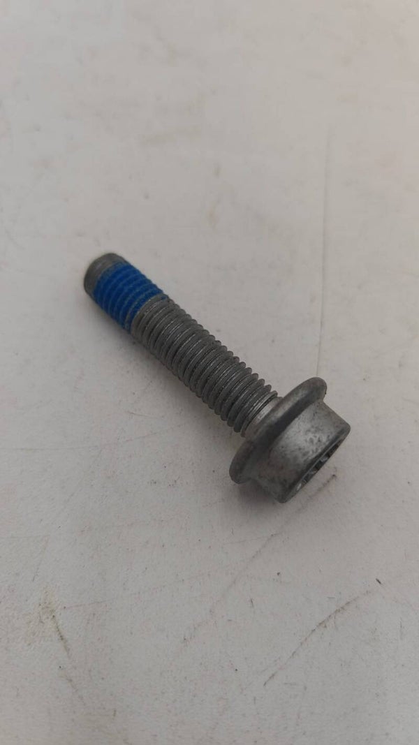 N10687202 Vis d'assemblage cylidrique avec a denture int. multiple M10X45