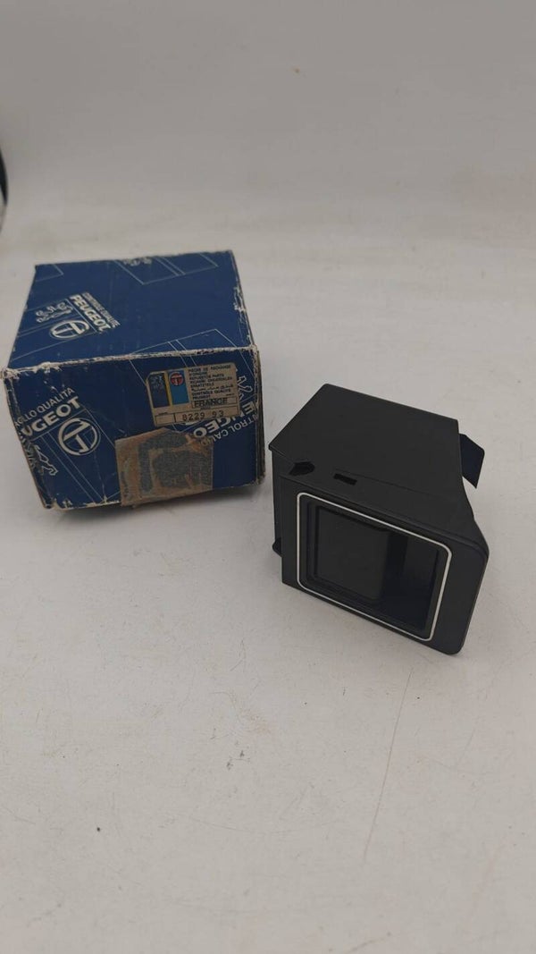 Cendrier noir de console centrale avant pour Peugeot 505 822993 8229.93