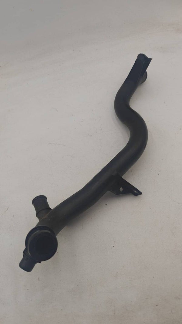 Audi A4 A5 A6 Q5 2.0 TDI Durite d'Eau 03L121071C