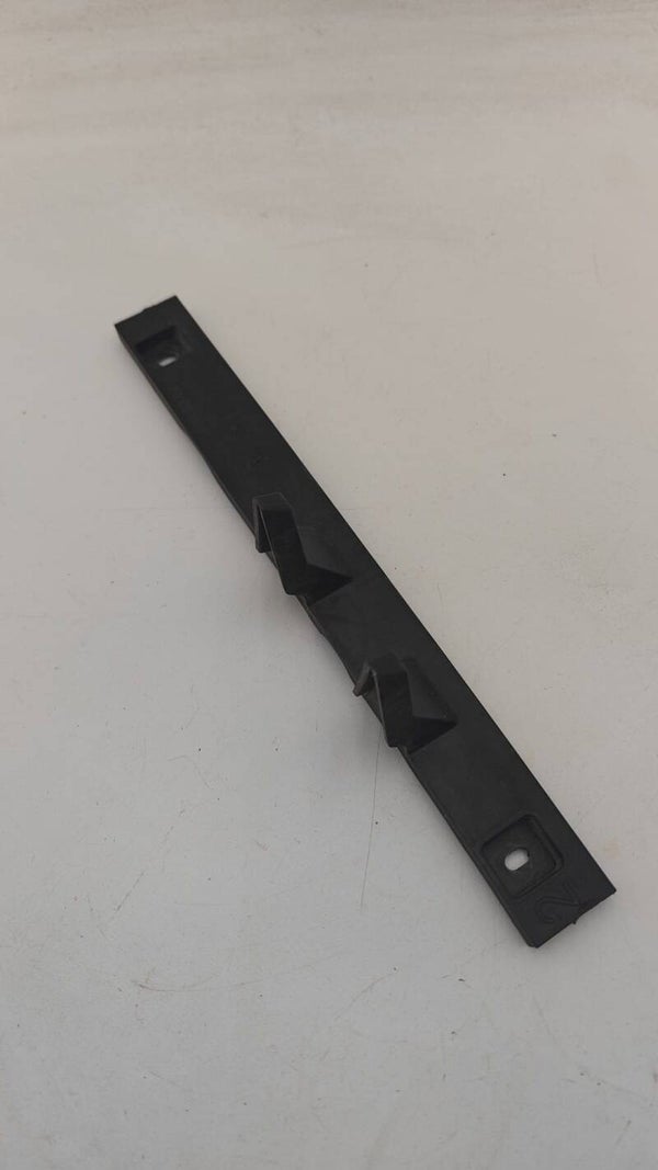 VAG 8K9807861 Support de pare-chocs pour AUDI A4 B8