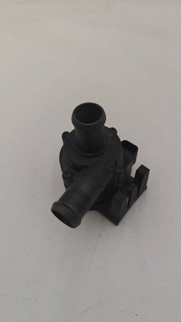 Audi A4 A5 8T Pompe à Eau Auxiliaire 2.0 TDI TFSI Diesel Essence 8K0819147