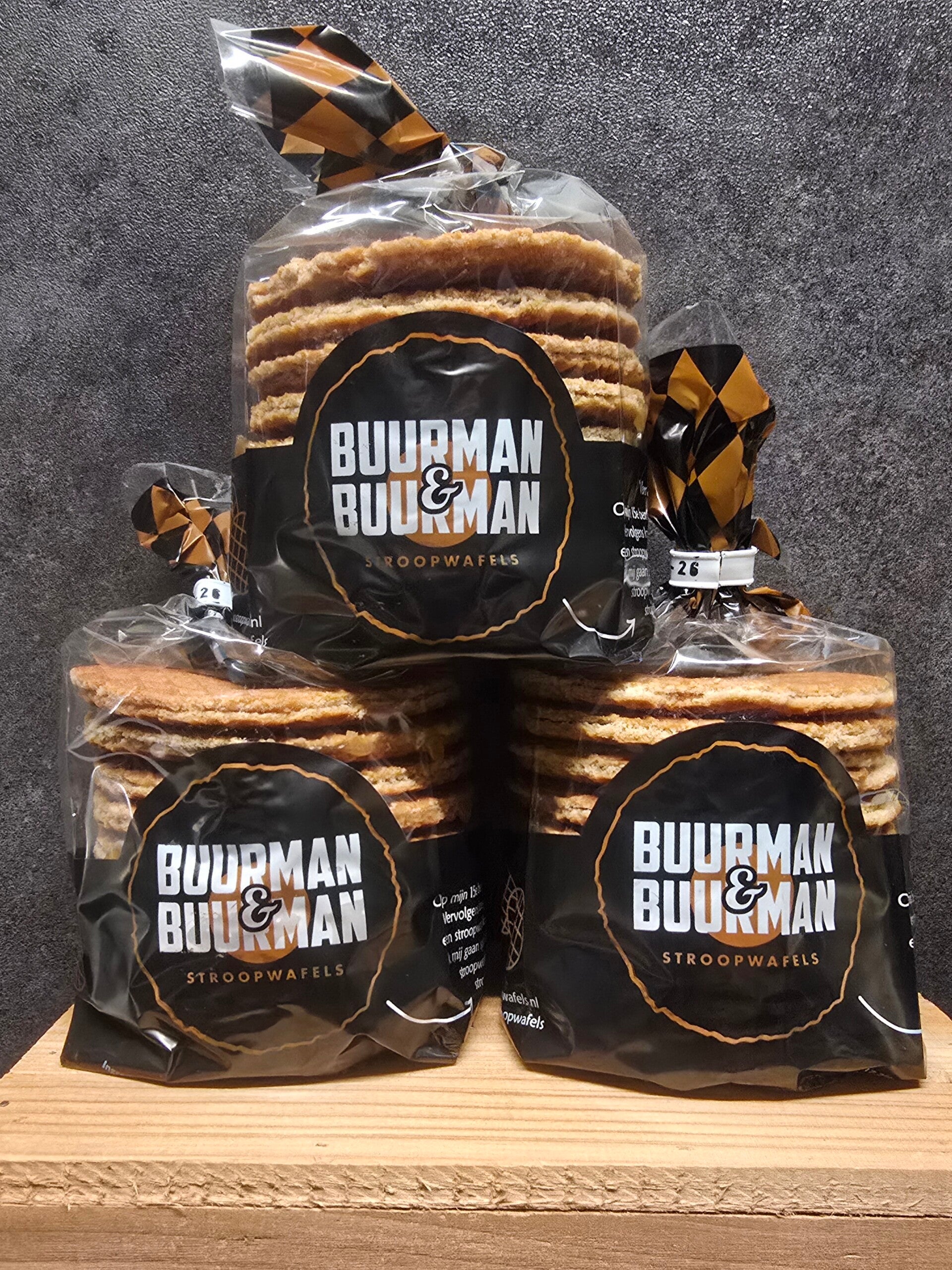 12 Pakjes Stroopwafels. Inhoud: 12 x 10 stuks.