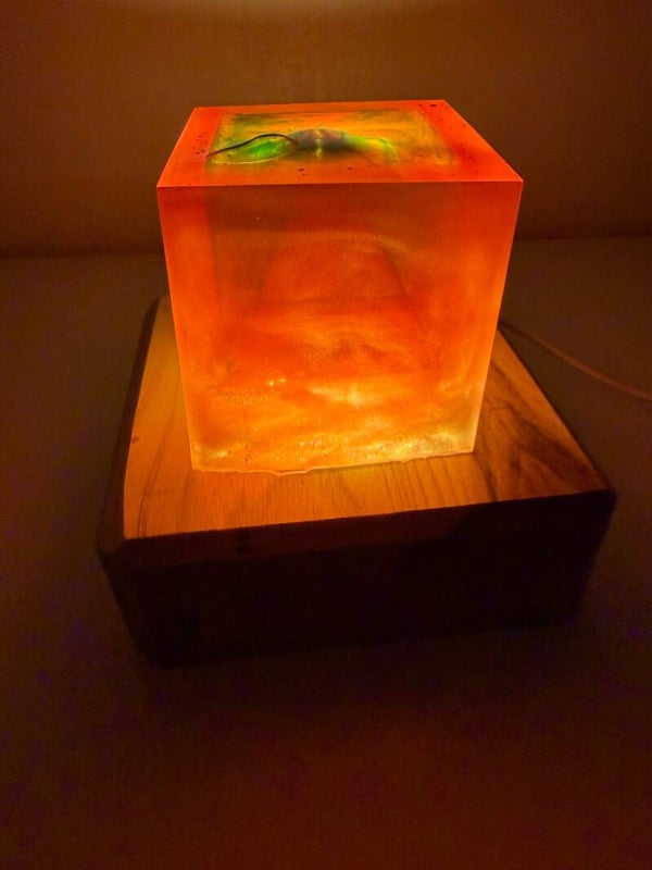 Orange ljuskub – Glöd