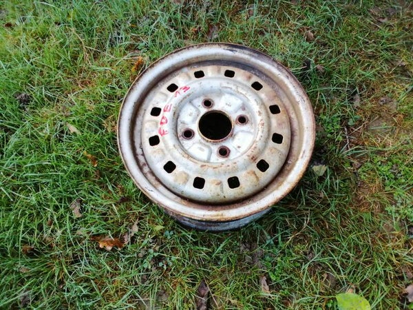 Jante de Ford en 13 pouces