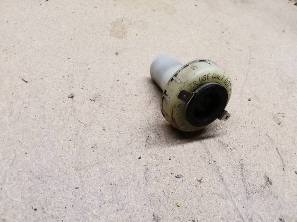 Bouchon de bocal de liquide de frein