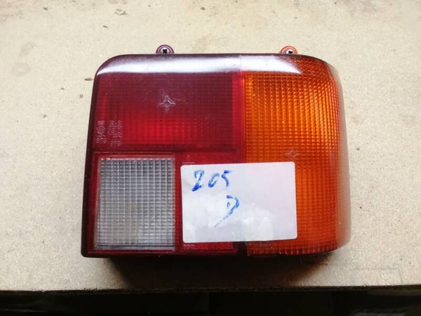 Peugeot 205 ph I feux droit
