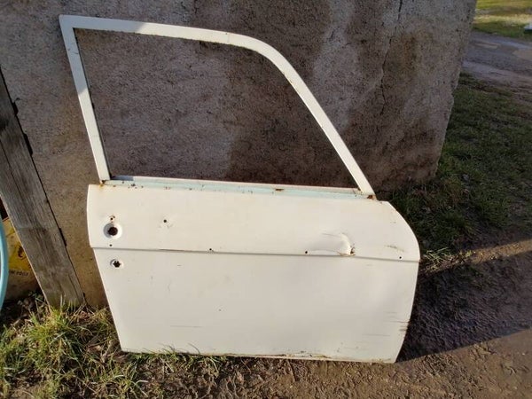 Peugeot 204 porte avant droite