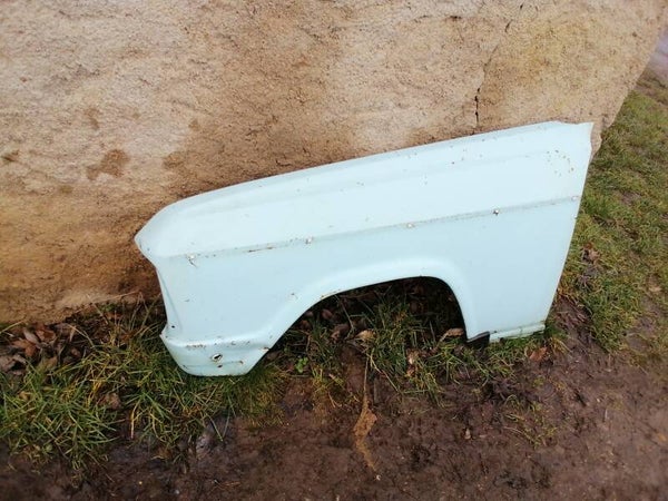 Renault 6 aile avant gauche