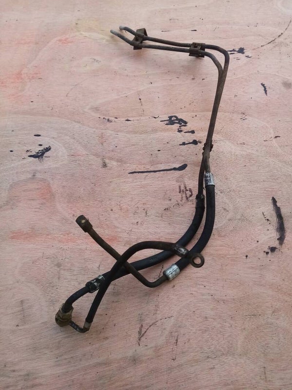 Saviem sg2 diesel tuyau arrive et retour carburant