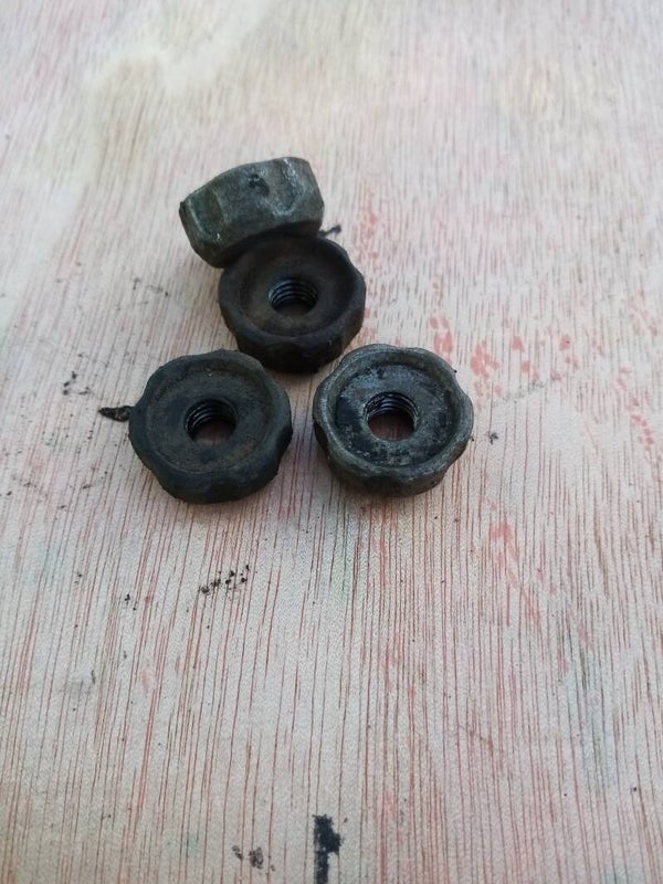 Saviem sg2 diesel lot de 4 ecrou de cache culbuteurs